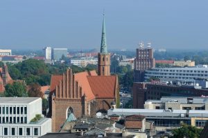 cat dureaza slujba de inmormantare