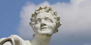 cumintenia pamantului brancusi