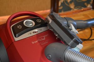 cel mai bun aspirator vertical