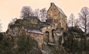 valea zanelor castelul de lut